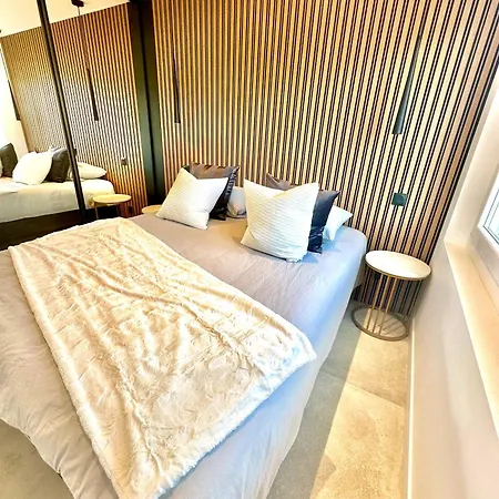 Prunette Villa *